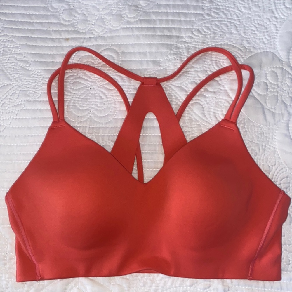 Sports bra - Picture 1 of 2